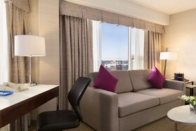 Coast Edmonton Plaza Hotel by APA