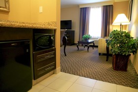 Hampton Inn & Suites Edmonton West