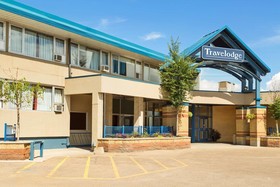 Travelodge by Wyndham Edmonton East
