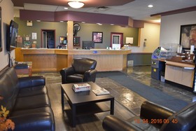 Guest House Inn And Suites