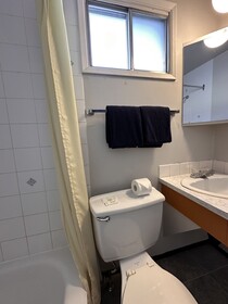 Howard Johnson by Wyndham Edson