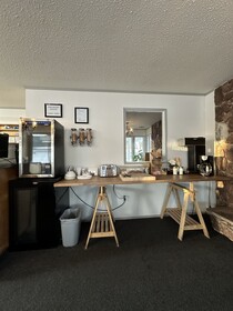 Howard Johnson by Wyndham Edson