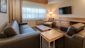 Best Western Plus Sawridge Suites