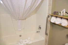 Travelodge by Wyndham Fort McMurray