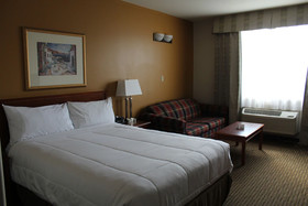 Foxwood Inn & Suites