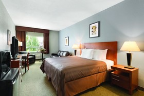 High Prairie Inn Hotel & Suites