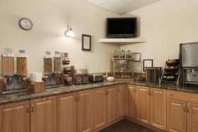 High Prairie Inn Hotel & Suites