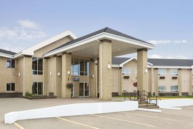 High Prairie Inn Hotel & Suites