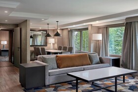 Kananaskis Mountain Lodge, Autograph Collection
