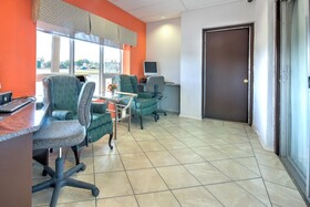 Motel 6 Lethbridge, AB
