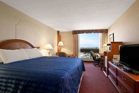 Ramada by Wyndham Lethbridge