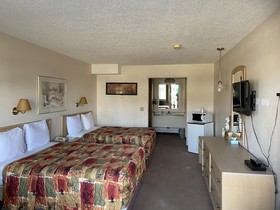 Ranchland Inn