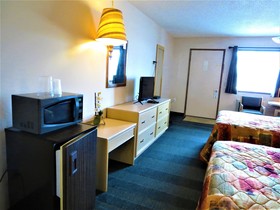 Ranchland Inn