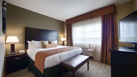 Best Western Plus Peace River Hotel & Suites