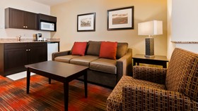 Best Western Plus Red Deer Inn & Suites