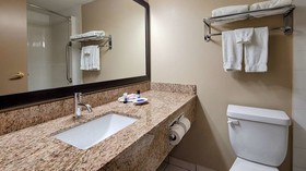 Best Western Plus Red Deer Inn & Suites