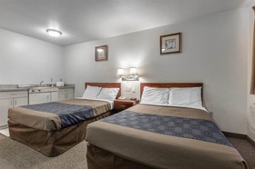 Empire Inn & Suites