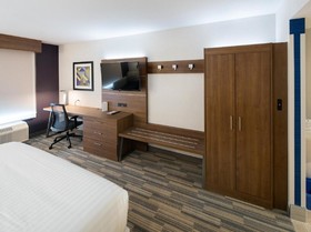 Holiday Inn Express Red Deer North