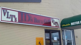 Red Deer Inn & Suites