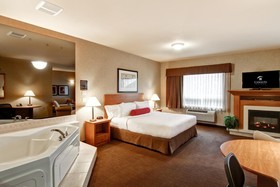 Clarion Pointe