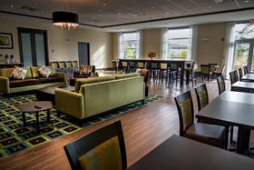 Holiday Inn Express & Suites Spruce Grove - Stony Plain