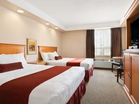 Travelodge by Wyndham Spruce Grove