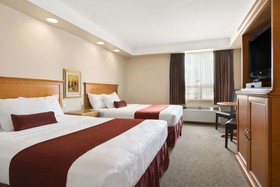 Travelodge by Wyndham Spruce Grove