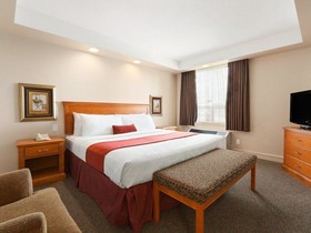 Travelodge by Wyndham Spruce Grove
