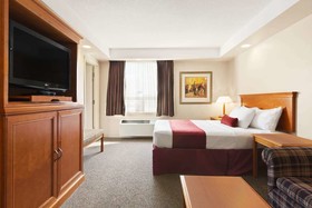 Travelodge by Wyndham Spruce Grove