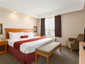 Travelodge by Wyndham Spruce Grove