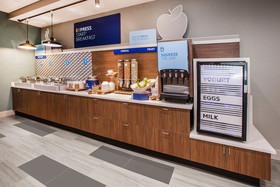 Holiday Inn Express & Suites Edmonton N - St. Albert