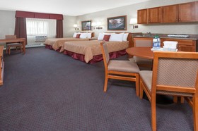 Stony Plain Inn & Suites