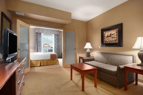 Days Inn & Suites by Wyndham Strathmore