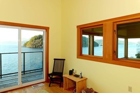 Eastman Waterfront Cottage
