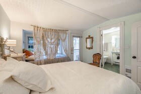 The Cottage and Castle