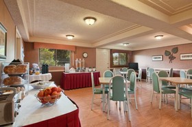 Coast Courtenay Hotel