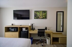 Baymont by Wyndham Gold River