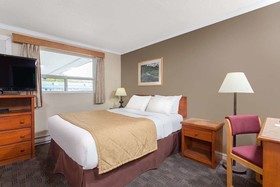 Grand Forks Inn