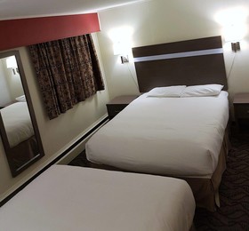 Holiday Motel And RV Resort