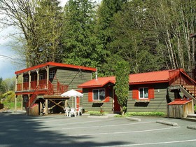 Holiday Motel And RV Resort