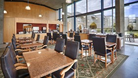 Best Western Plus Kelowna Hotel & Suites