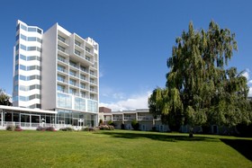 Best Western Plus Kelowna Hotel & Suites