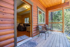 Kootenay Park Lodge