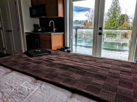 Riverside Inn