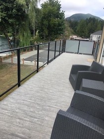Riverside Inn