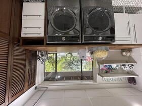 Luxury Forest Retreat