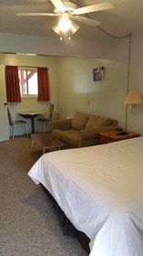 Rivermount Motel