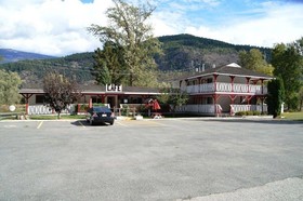 Rivermount Motel