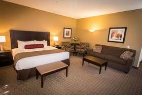 Best Western Plus Baker Street Inn