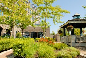 Holiday Inn & Suites North Vancouver
